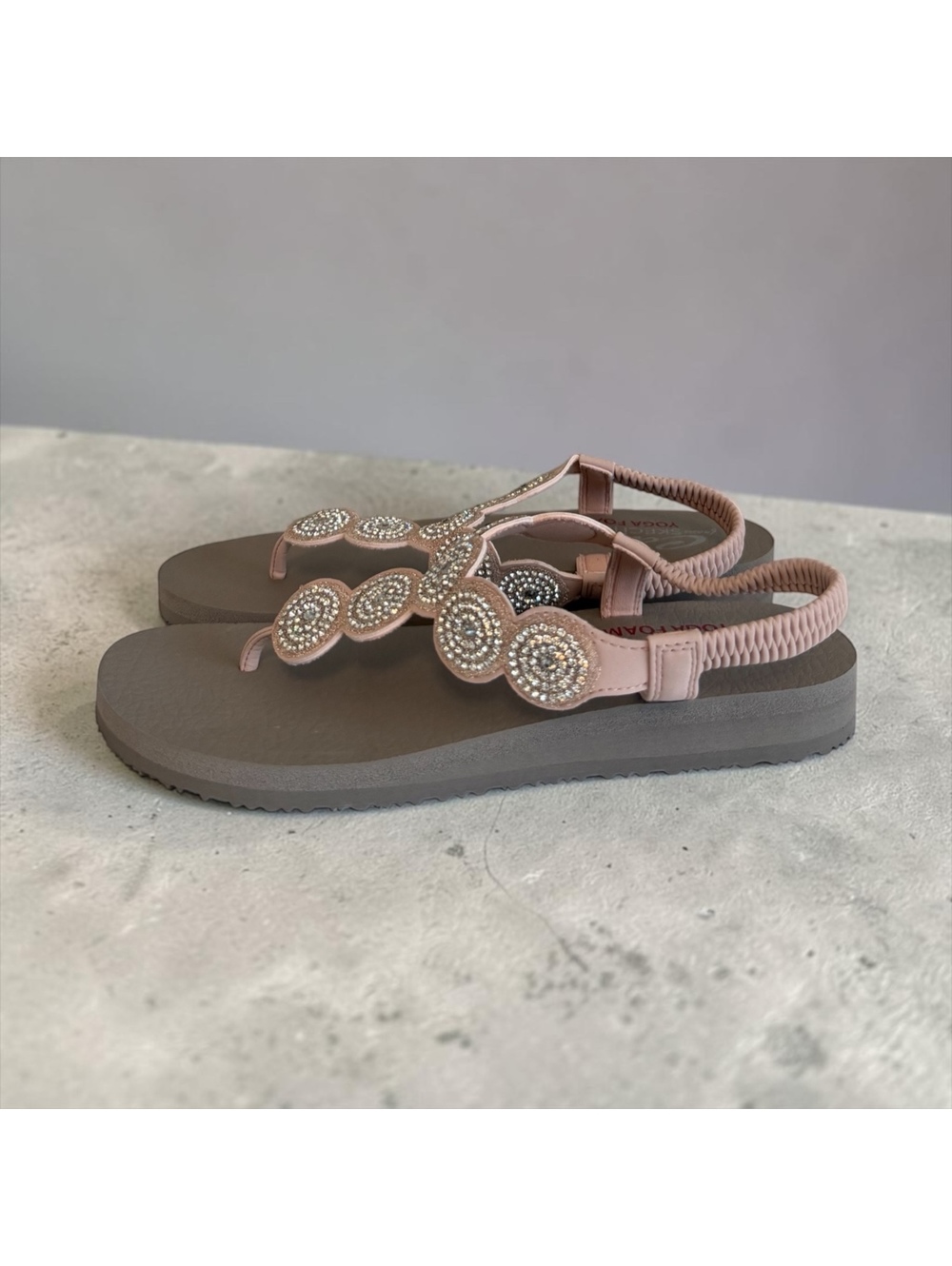 Skechers Cali Yoga Foam Rhinestone Slingback Sandals Blush Pink Size 8